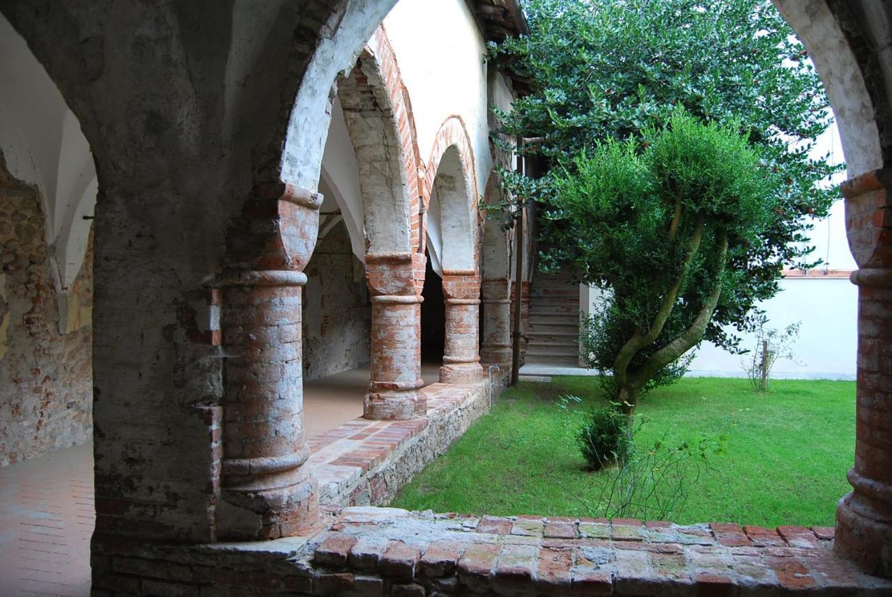 Hostel Ostello Del Monastero Dronero Zewnętrze zdjęcie